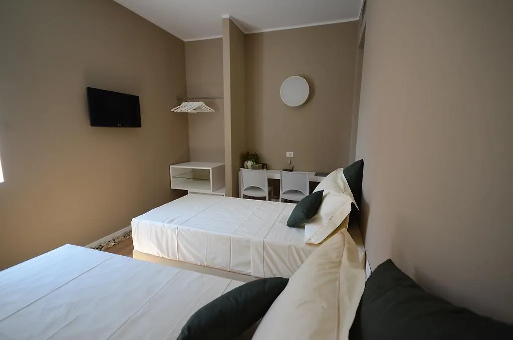 2Rooms Bed&Basta Legnano 0*,  Italy