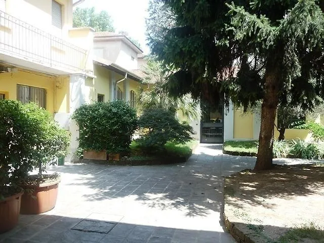 2Rooms Bed&Basta Legnano 0*,