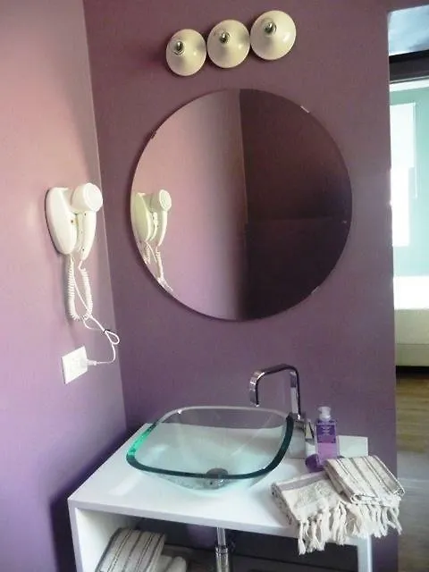 2Rooms Bed&Basta Legnano